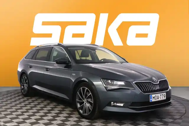 Harmaa Farmari, Skoda Superb – MOA-779