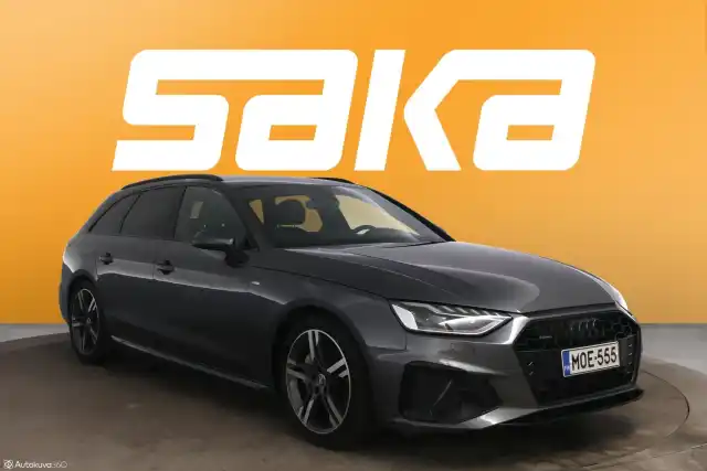 Harmaa Sedan, Audi A4 – MOE-555