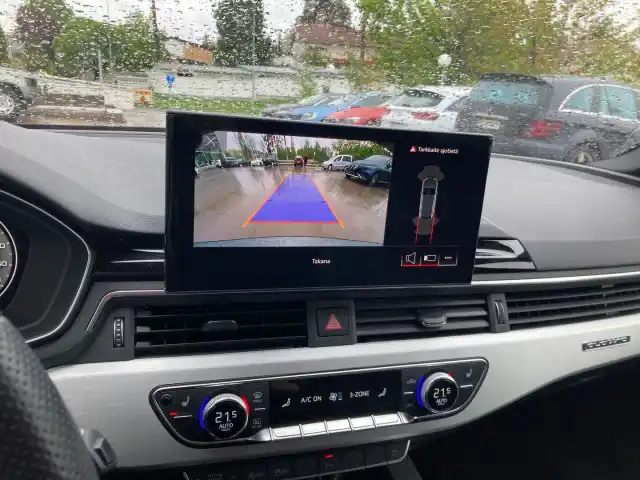 Harmaa Farmari, Audi A4 – MOE-555