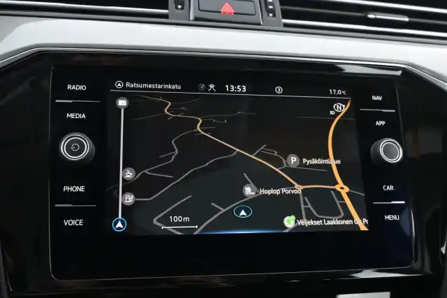 Musta Farmari, Volkswagen Passat – MOH-717