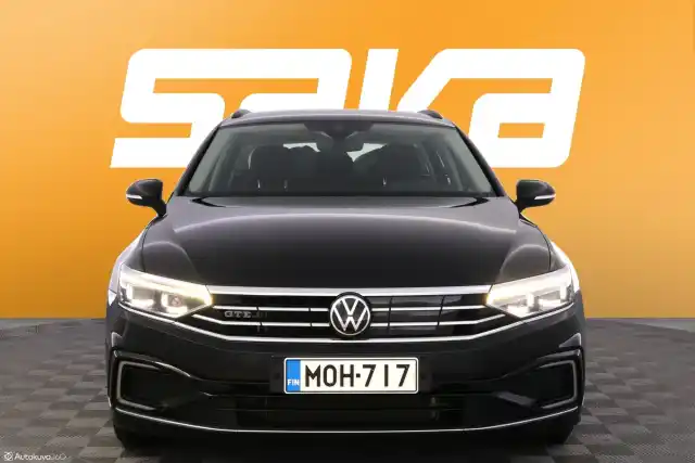 Musta Farmari, Volkswagen Passat – MOH-717