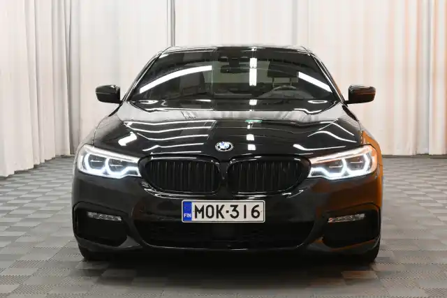 Musta Sedan, BMW 540 – MOK-316