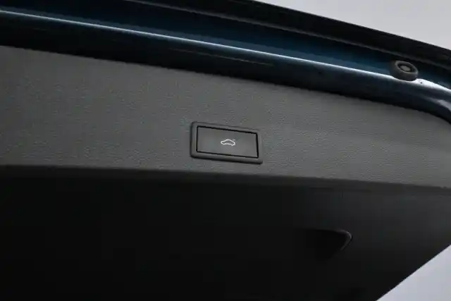 Sininen Maastoauto, Seat Ateca – MOK-887