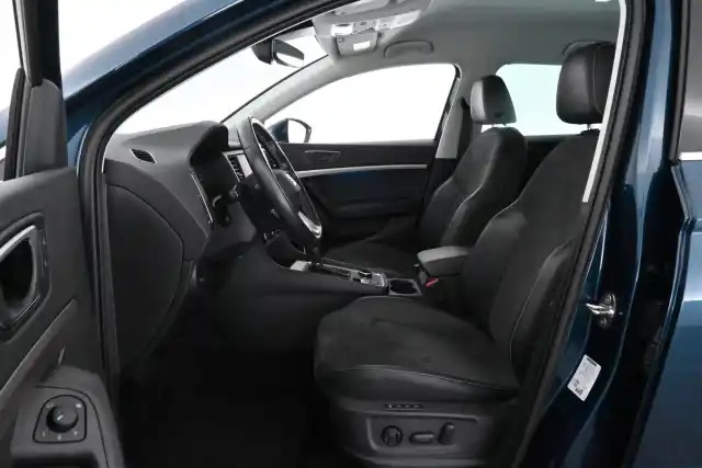 Sininen Maastoauto, Seat Ateca – MOK-887