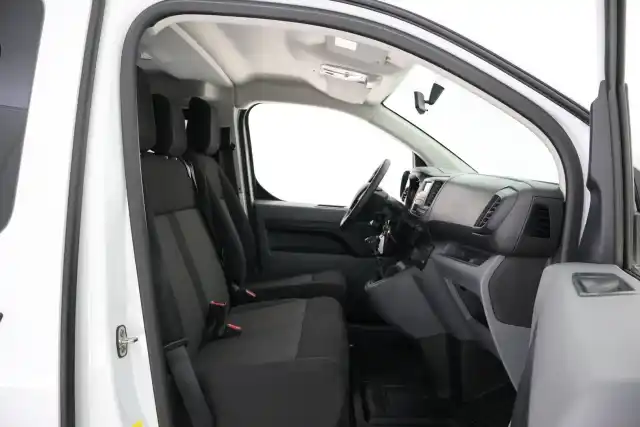 Valkoinen Tila-auto, Toyota Proace Verso – MOP-588