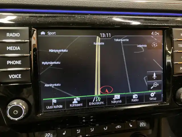 Valkoinen Farmari, Skoda Superb – MOP-830