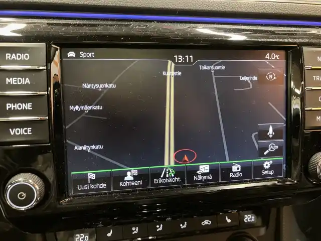 Valkoinen Farmari, Skoda Superb – MOP-830