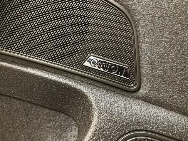 Valkoinen Farmari, Skoda Superb – MOP-830