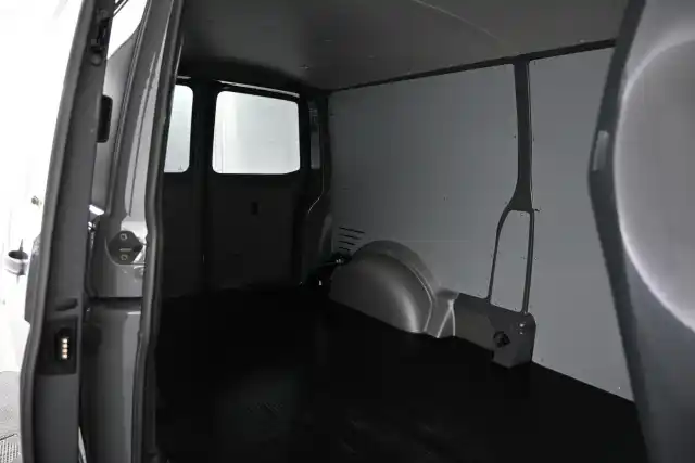 Harmaa Pakettiauto, Volkswagen Transporter – MOR-470