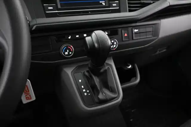 Harmaa Pakettiauto, Volkswagen Transporter – MOR-470
