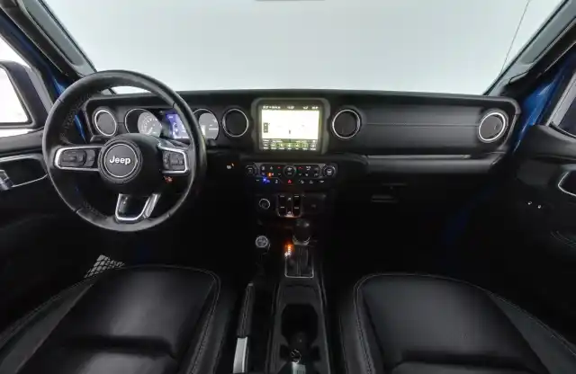 Sininen Maastoauto, Jeep Wrangler – MOS-436