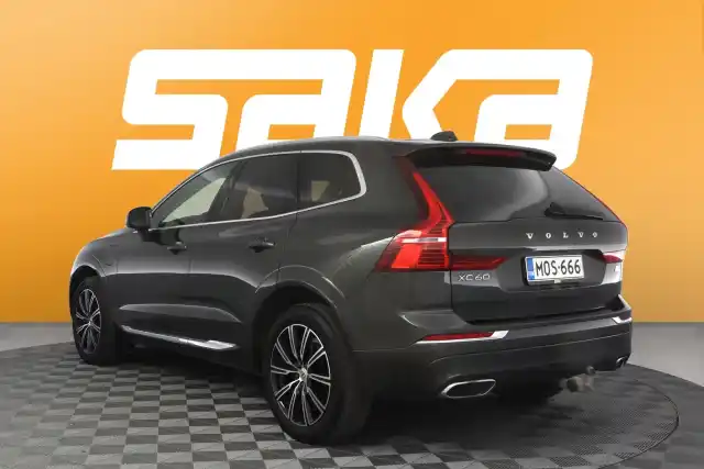 Harmaa Maastoauto, Volvo XC60 – MOS-666