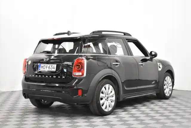 Musta Farmari, Mini Countryman – MOV-634