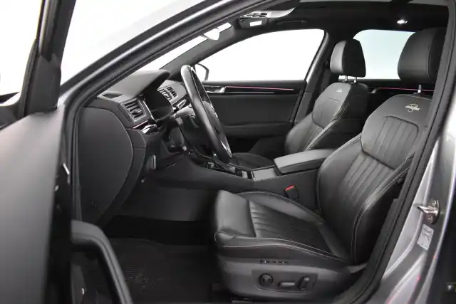 Harmaa Farmari, Skoda Superb – MOV-636