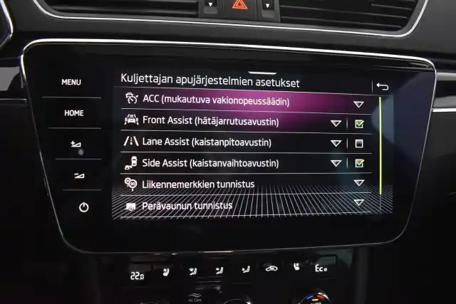 Harmaa Farmari, Skoda Superb – MOV-636