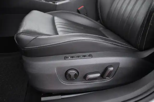 Harmaa Farmari, Skoda Superb – MOV-636
