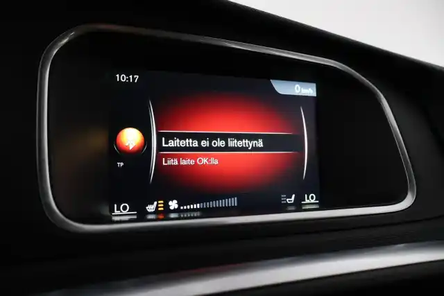 Musta Viistoperä, Volvo V40 – MOZ-600