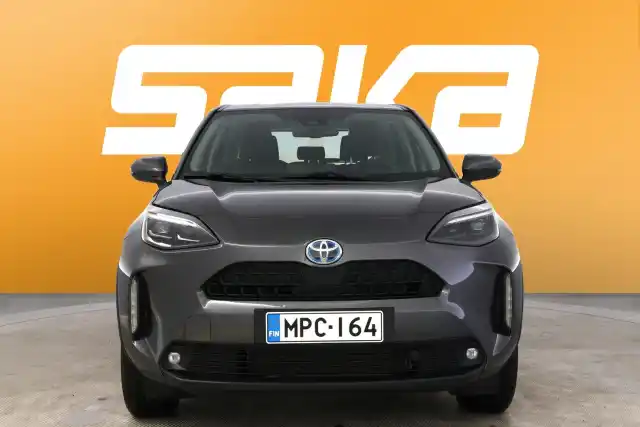 Harmaa Maastoauto, Toyota Yaris Cross – MPC-164