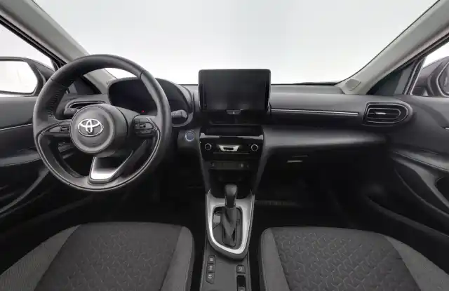 Harmaa Maastoauto, Toyota Yaris Cross – MPC-164