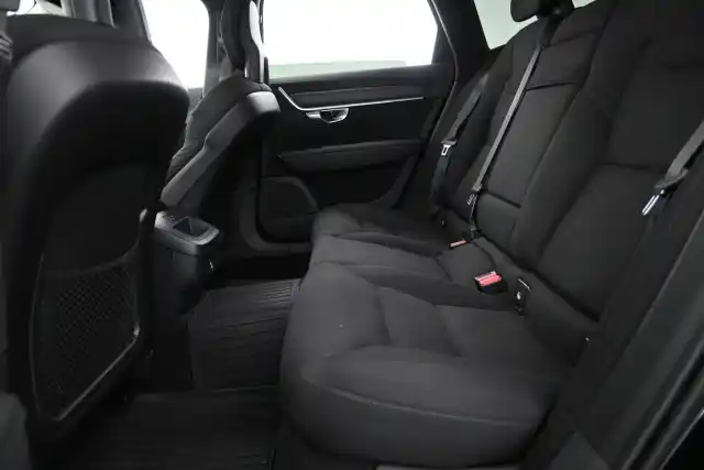 Musta Farmari, Volvo V90 – MPC-587