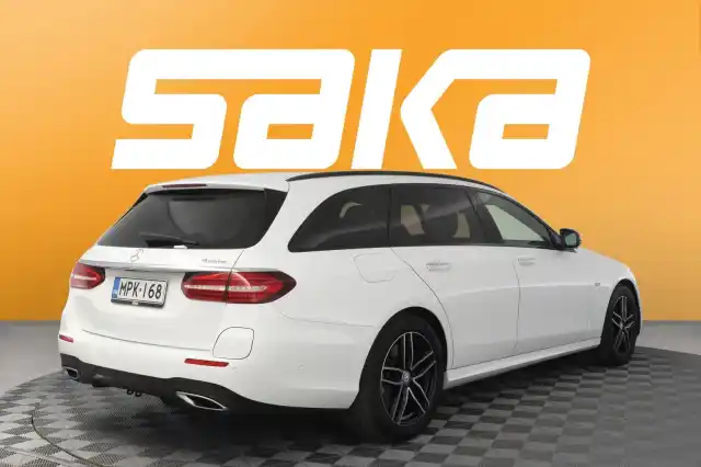 Valkoinen Farmari, Mercedes-Benz E – MPK-168
