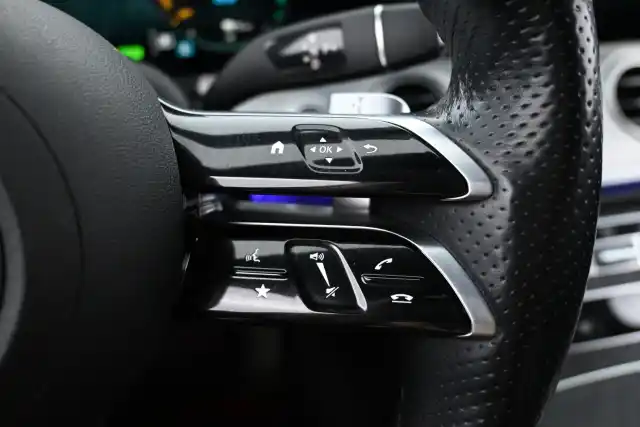 Musta Farmari, Mercedes-Benz E – MPN-379