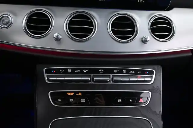 Musta Farmari, Mercedes-Benz E – MPN-379