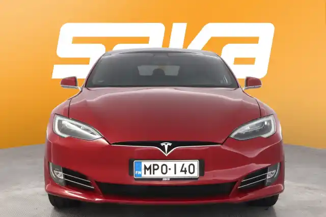 Punainen Sedan, Tesla Model S – MPO-140