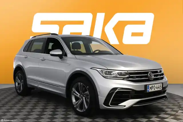 Harmaa Maastoauto, Volkswagen Tiguan – MPO-445