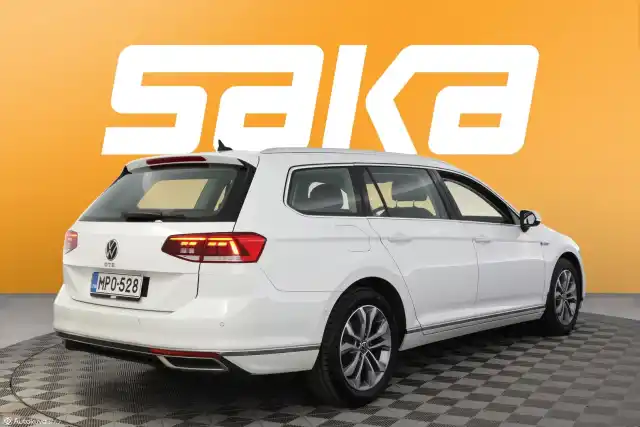 Valkoinen Farmari, Volkswagen Passat – MPO-528