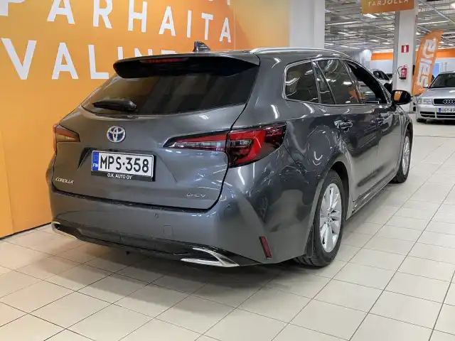 Harmaa Farmari, Toyota Corolla – MPS-358