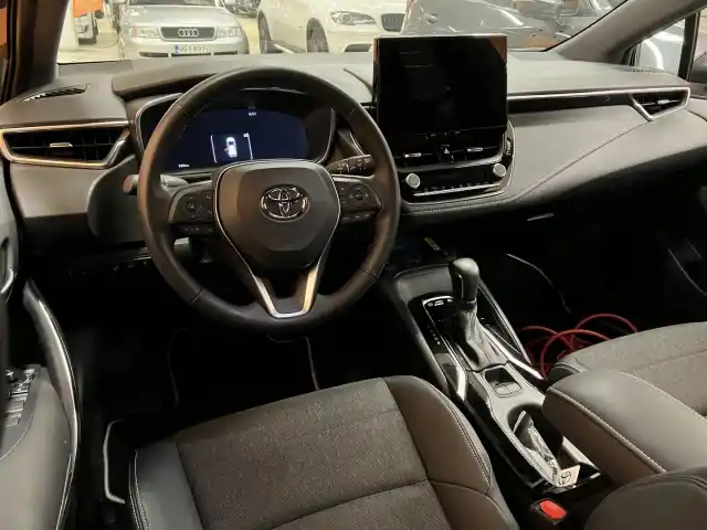 Harmaa Farmari, Toyota Corolla – MPS-358