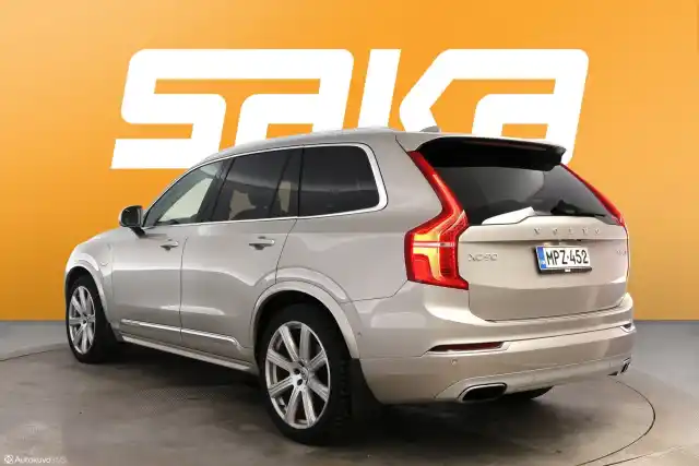 Beige Maastoauto, Volvo XC90 – MPZ-452