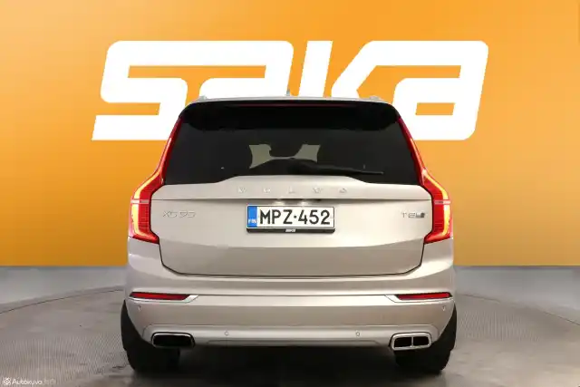 Beige Maastoauto, Volvo XC90 – MPZ-452