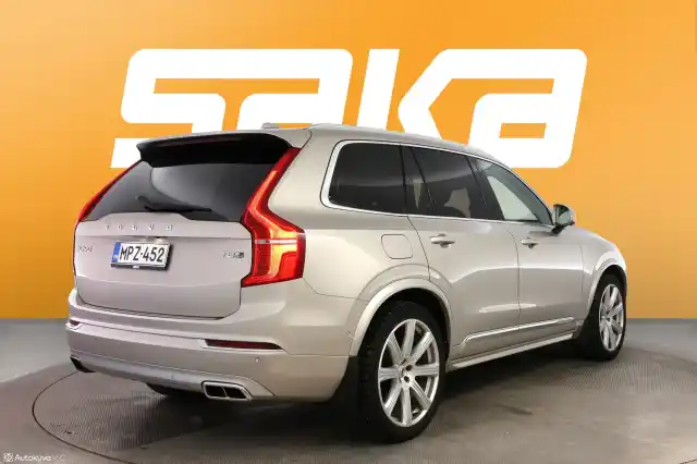 Beige Maastoauto, Volvo XC90 – MPZ-452