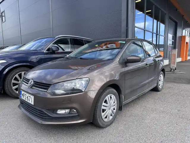 Ruskea (beige) Viistoperä, Volkswagen Polo – MPZ-671