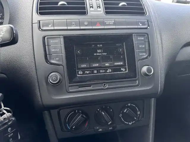 Ruskea (beige) Viistoperä, Volkswagen Polo – MPZ-671