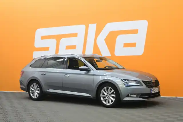 Harmaa Farmari, Skoda Superb – MPZ-823