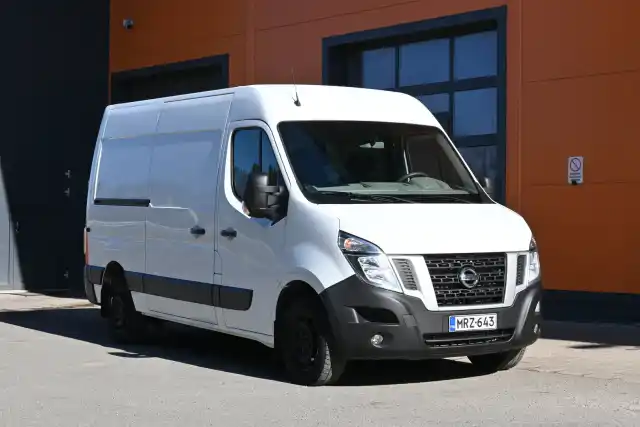 Valkoinen Pakettiauto, Nissan NV400 – MRZ-643