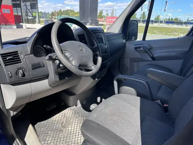 Harmaa Pakettiauto, Mercedes-Benz Sprinter – MSY-190