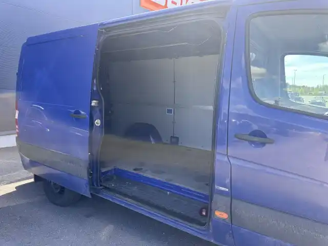 Harmaa Pakettiauto, Mercedes-Benz Sprinter – MSY-190