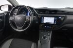 Punainen Farmari, Toyota Auris – MSY-318, kuva 10