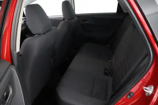 Punainen Farmari, Toyota Auris – MSY-318