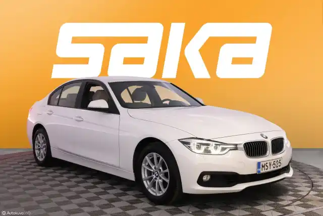 Valkoinen Sedan, BMW 320 – MSY-525
