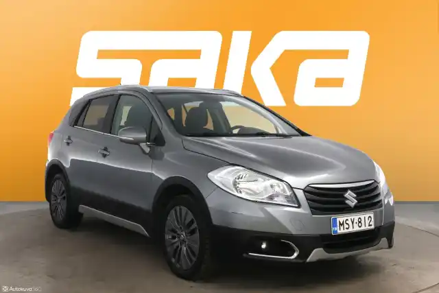 Harmaa Viistoperä, Suzuki SX4 – MSY-812