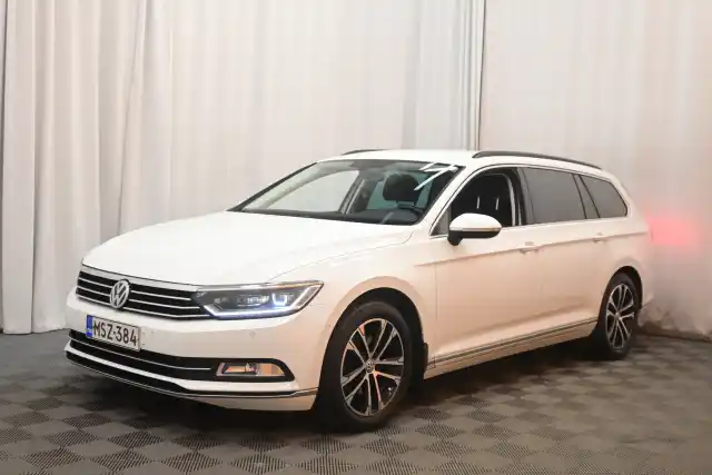 Valkoinen Farmari, Volkswagen Passat – MSZ-384