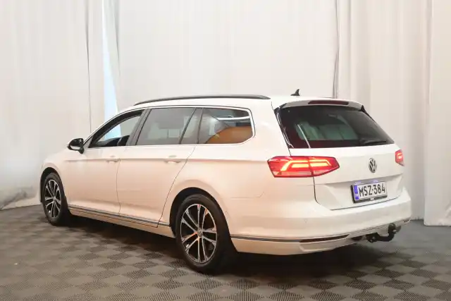 Valkoinen Farmari, Volkswagen Passat – MSZ-384