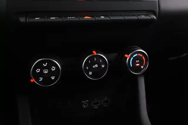 Musta Viistoperä, Renault Clio – MTY-763