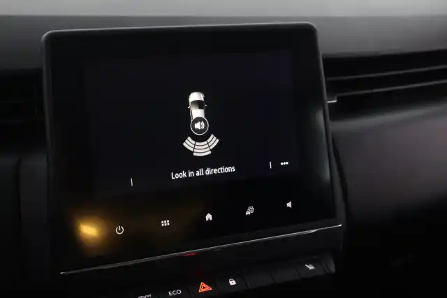 Musta Viistoperä, Renault Clio – MTY-763