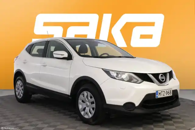 Valkoinen Maastoauto, Nissan Qashqai – MTZ-968